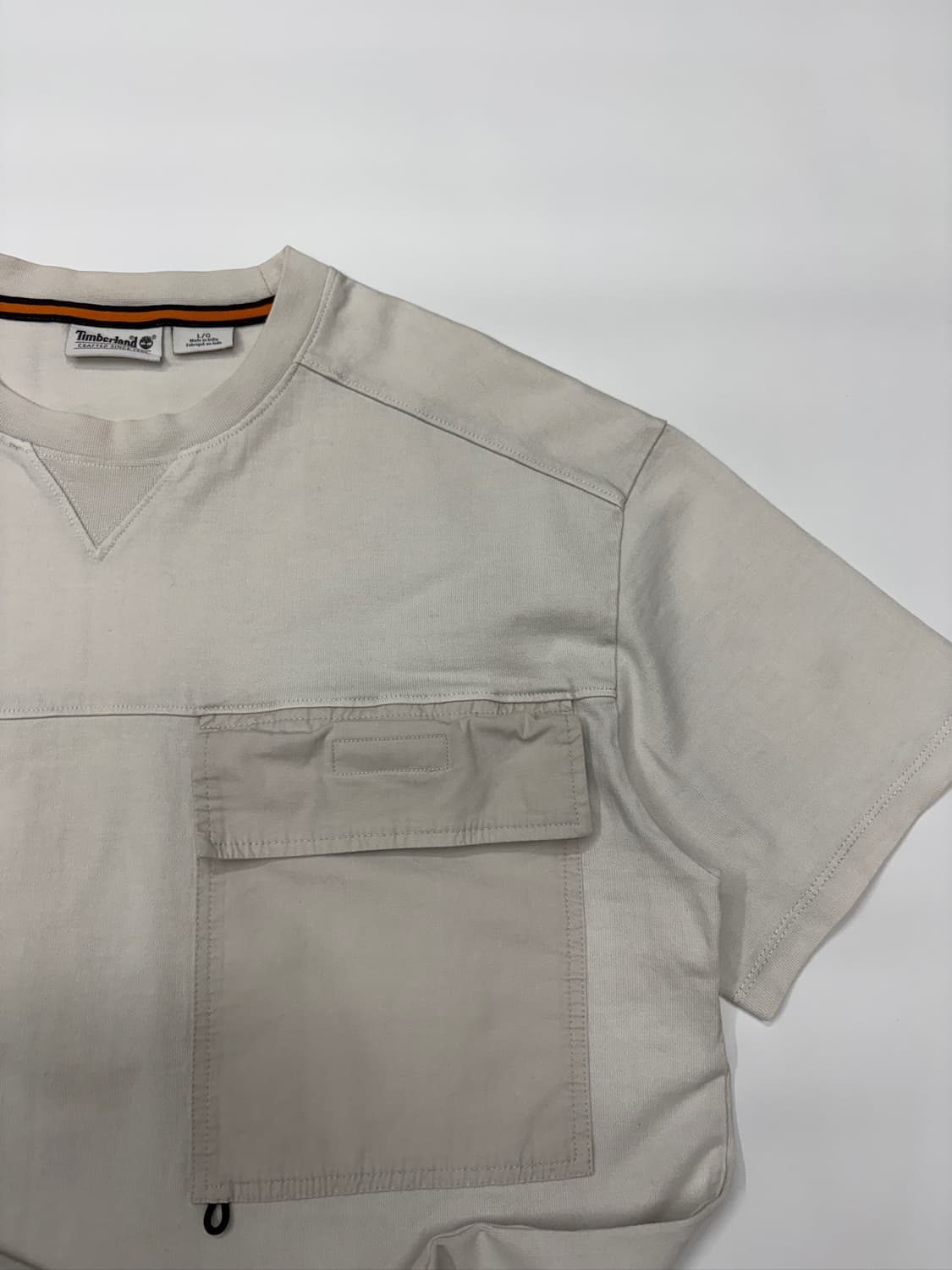팀버랜드 오버핏 포켓 반팔티 상품이미지4