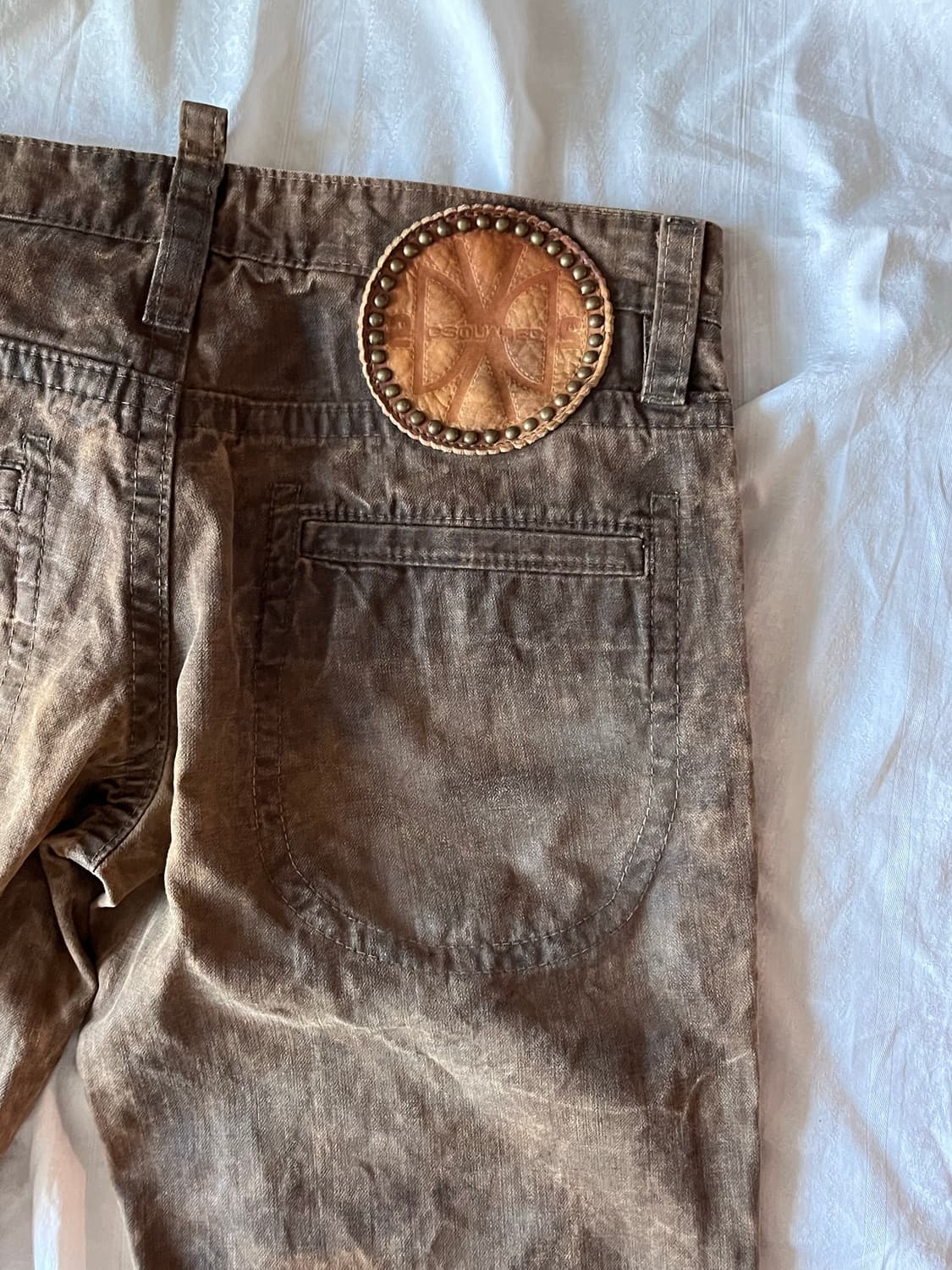 Dsquared2 Mud Coated Wash Denim Jeans 상품이미지7