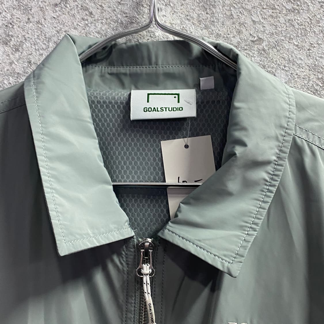 골스튜디오 풋볼 자수로고 바람막이 B4406 상품이미지3