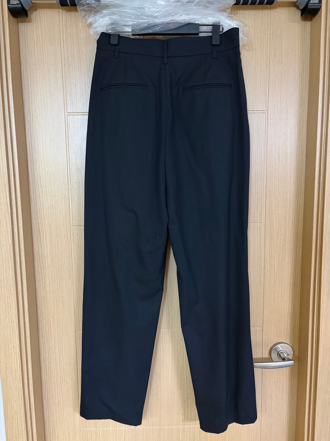 [새상품] 아모멘토 25ss 울 스트라이프 마틴 팬츠 / M 상품이미지5