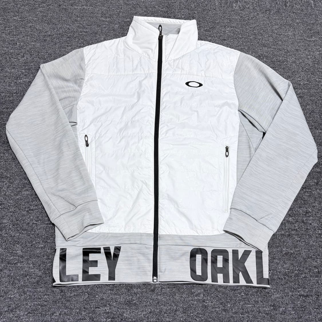 오클리 트랙탑 경량 자켓 상품이미지1