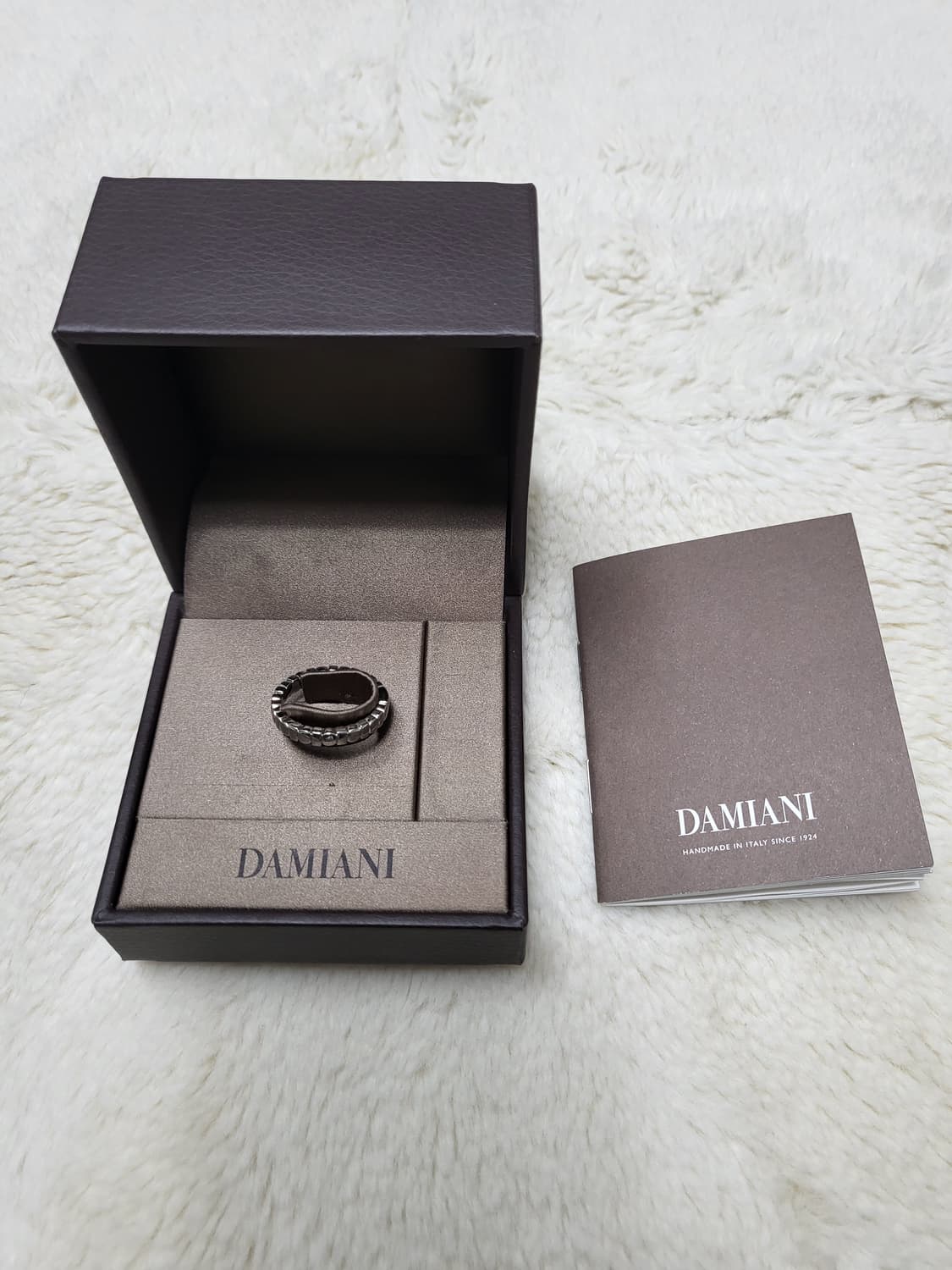 다미아니 벨에포크 플래티늄 반지(20인치) 상품이미지1