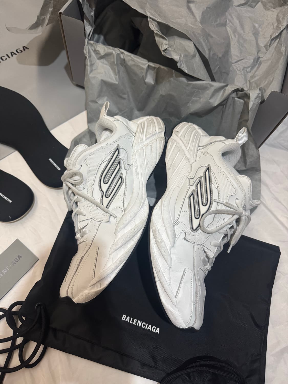 발렌시아가 먼데이 스니커즈 국내매장판 42 상품이미지4