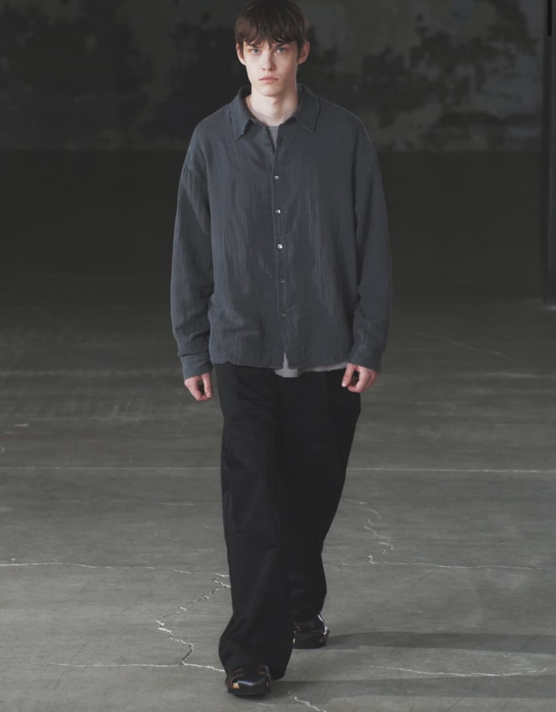 인사일런스 가먼트다이드 더블 거즈 셔츠 CHARCOAL L사이즈 상품이미지6