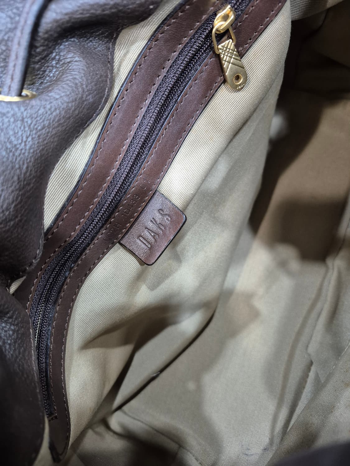 닥스 퀼팅 숄더백 상품이미지8