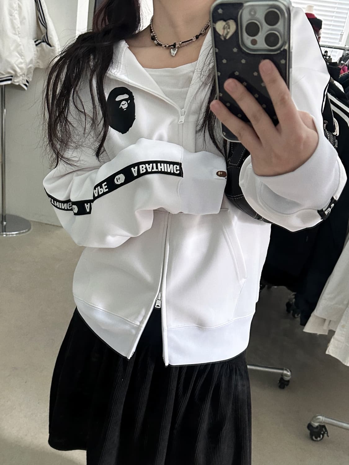 베이프 화이트 사이드라인 빅사루 폴리 후드집업  상품이미지1