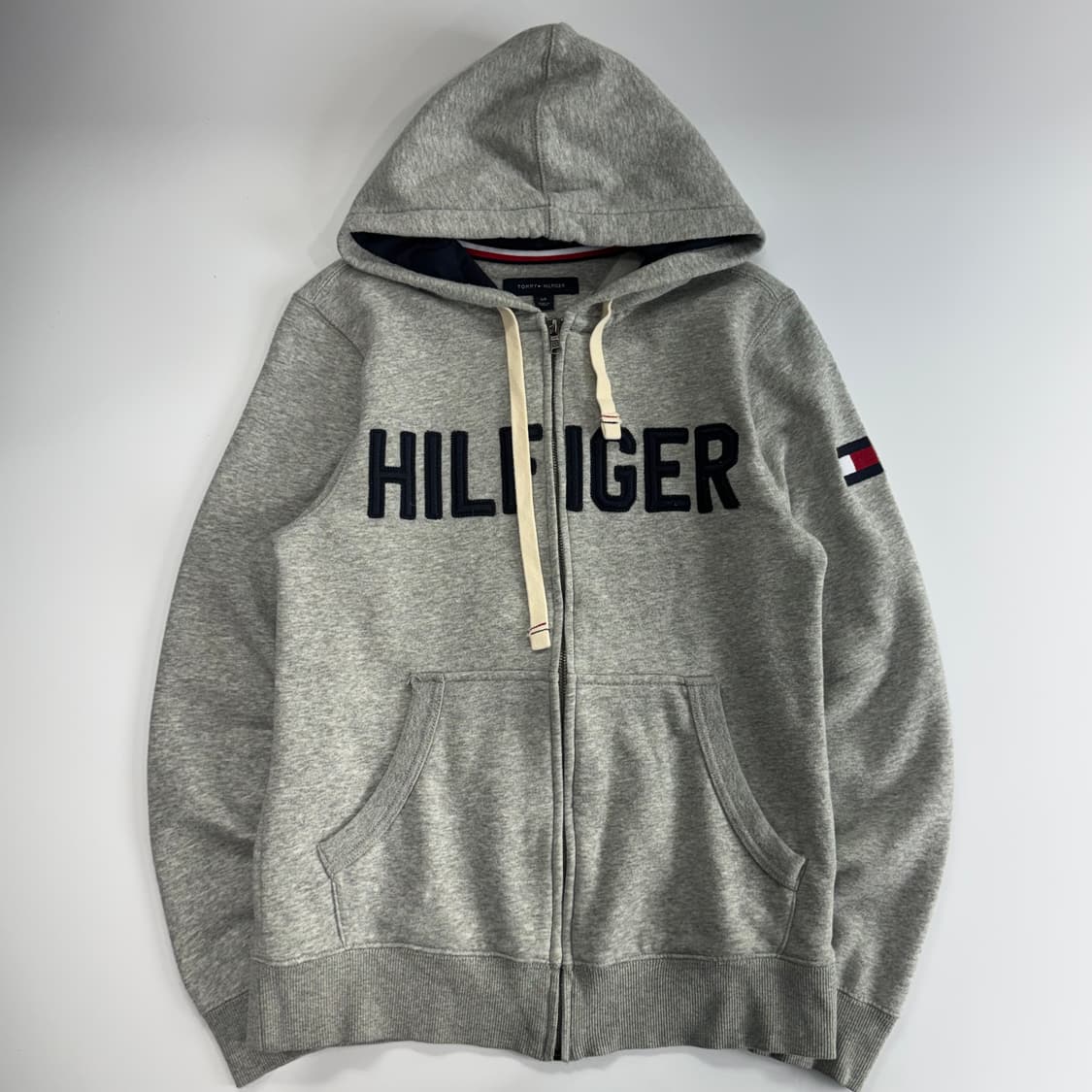 Tommy Hilfiger 타미힐피거 네이비 로고 그레이 후드집업 상품이미지3