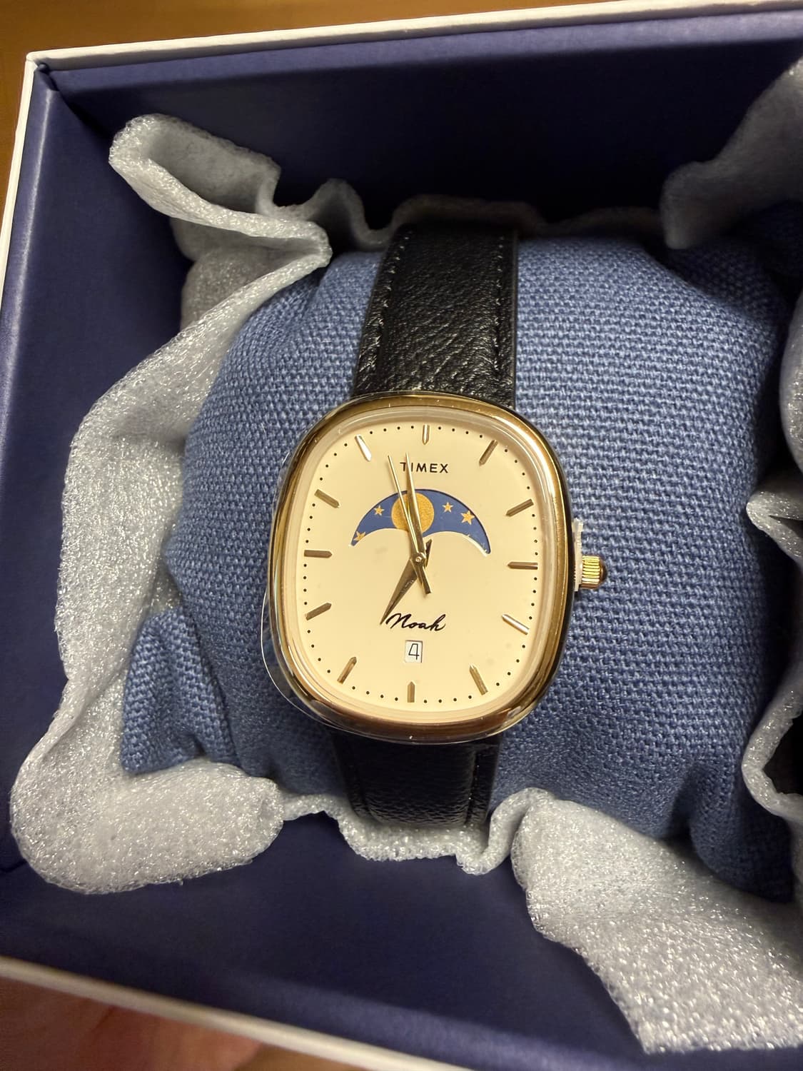 Timex x Noah 콜라보 문페이즈 워치 새상품 상품이미지1