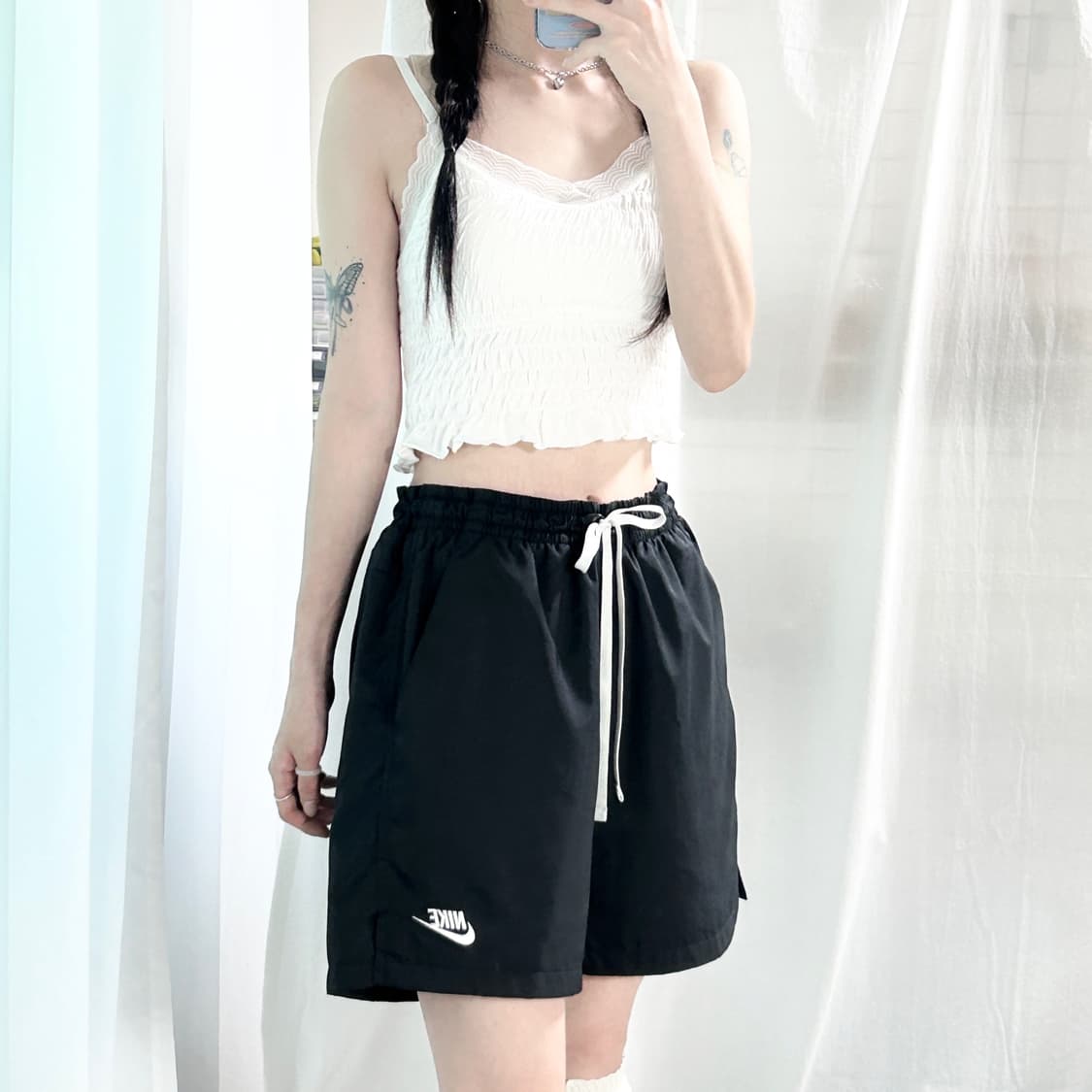 나이키 자수로고 블랙 반바지 상품이미지2