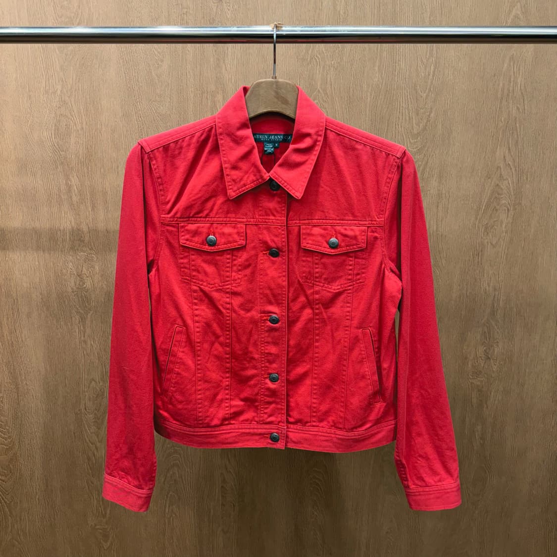 폴로 랄프로렌 트러커 자켓 플랩 포켓 백 로고 패치 디테일 레드 상품이미지2