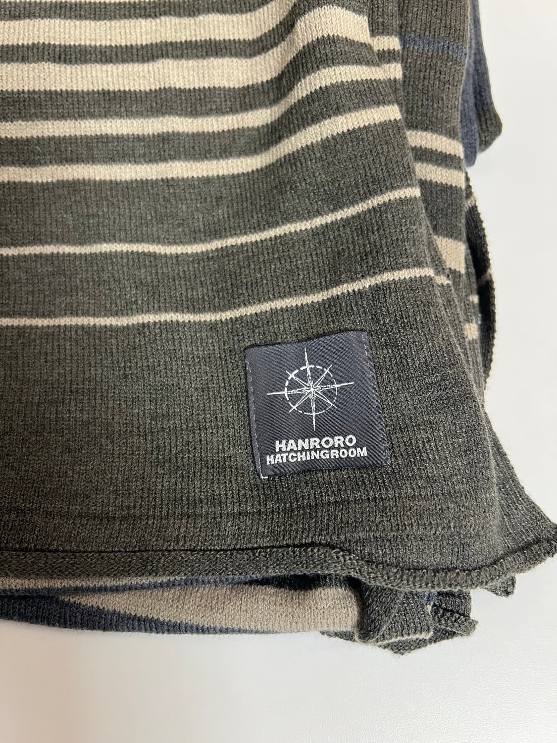 해칭룸x한로로 머플러 상품이미지2