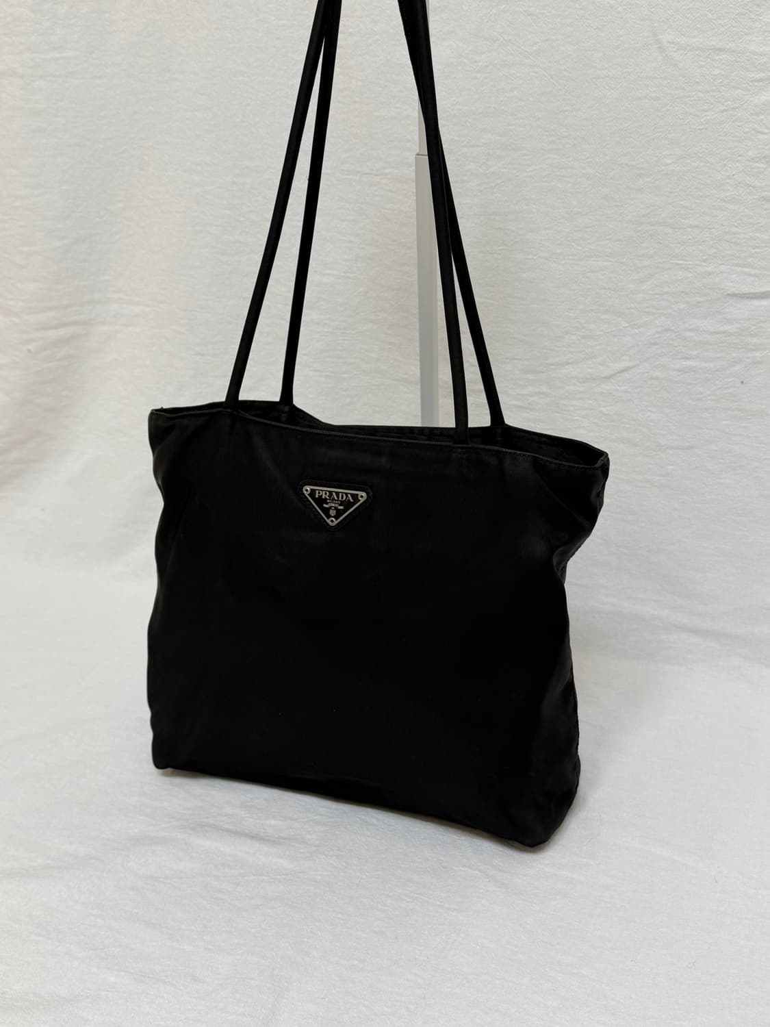 정품 프라다 포코노 나일론 토트백 숄더백 블랙 상품이미지7