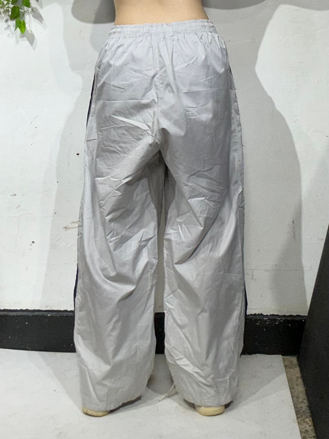 00s 나이키 그레이 사이드 라인 와이드 트랙 팬츠 추리닝 바지 XXL 상품이미지3