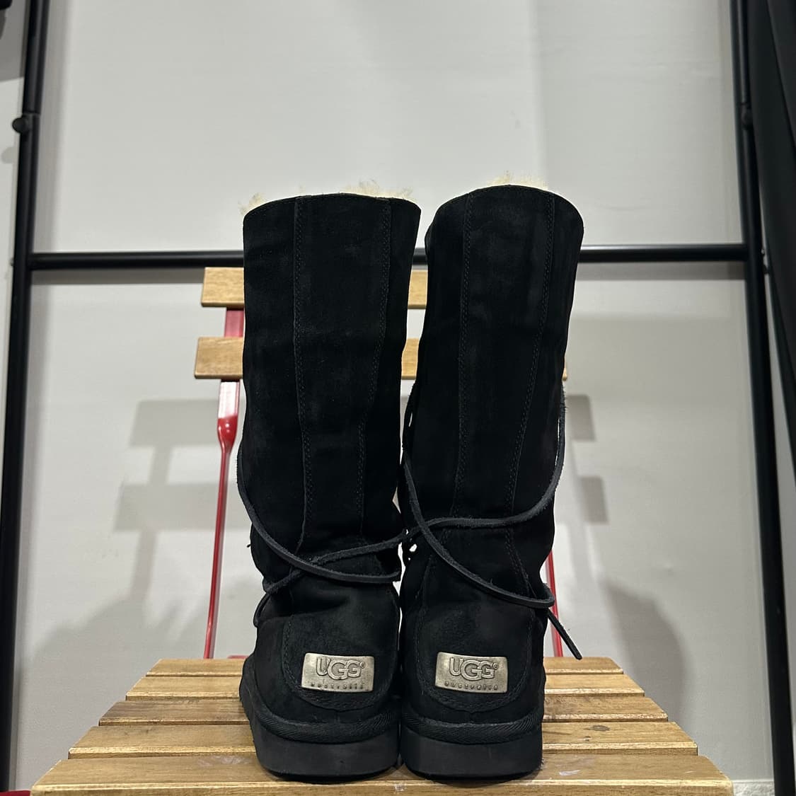 250) UGG 어그 부츠 여성 여자 부츠 Whitley 블랙 롱 부츠 상품이미지4