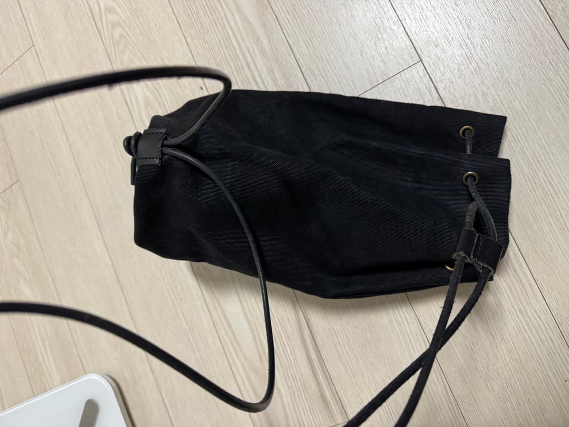 AMIACALVA 아미아칼바 숄더백 상품이미지5