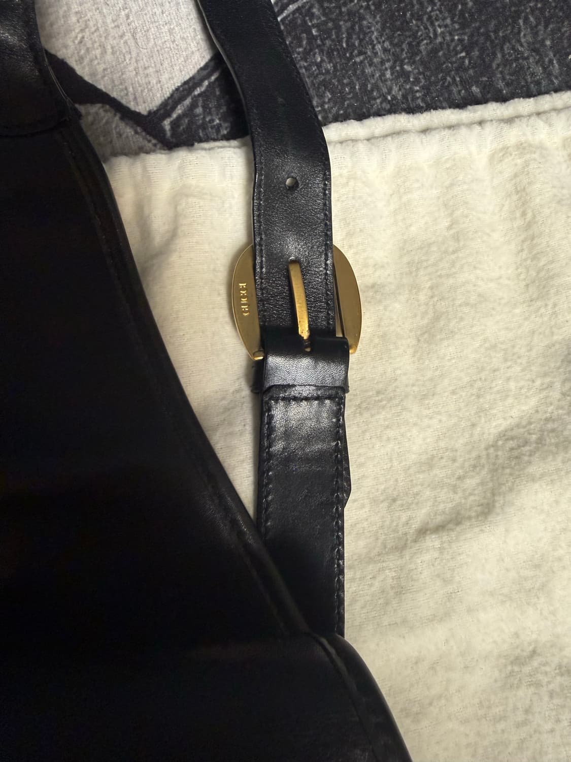 구찌 홀스빗 슬링백 상품이미지2