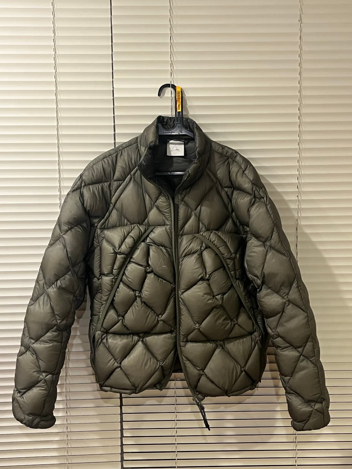 로아하이킹 다운 패딩 다크 그레이 상품이미지1