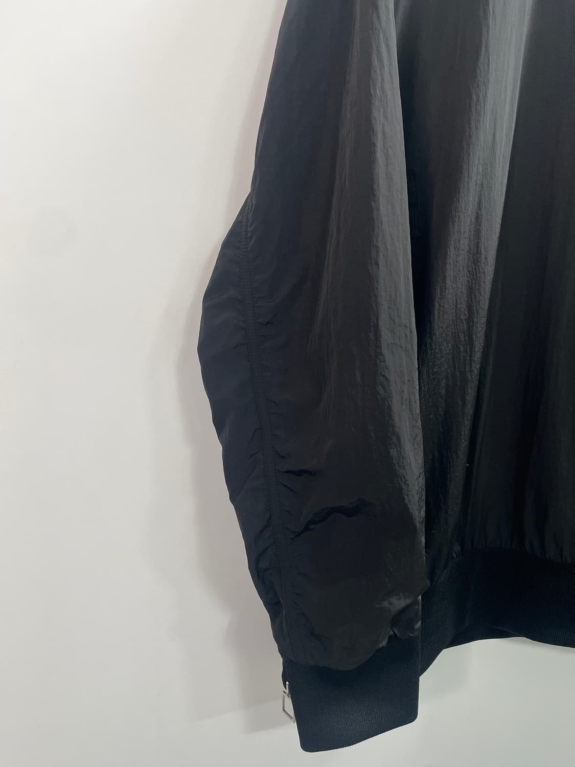 우영미 빅로고 나일론 바람막이 맨투맨 (on.715)    상품이미지8