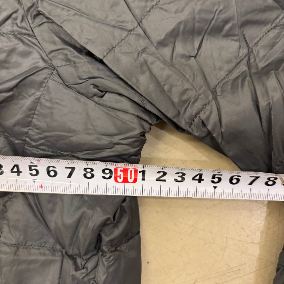 유니클로 경량 패딩 상품이미지5