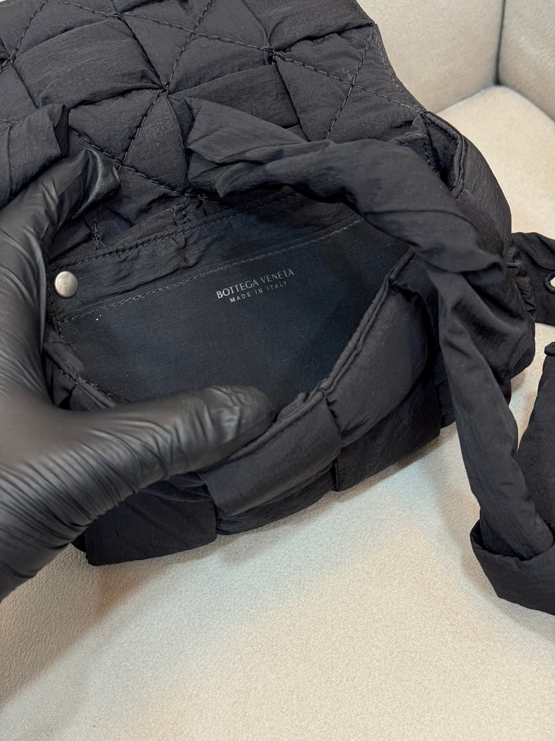 백화점판 보케가베네타 패딩 카세트백 상품이미지4