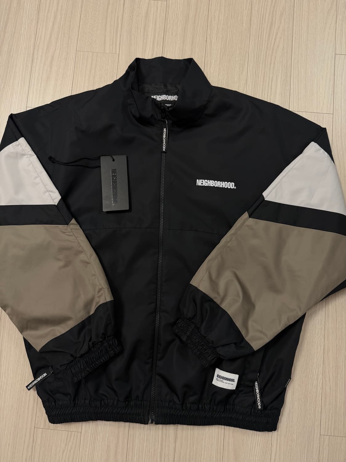 [M] 네이버후드 윈드자켓 상품이미지1