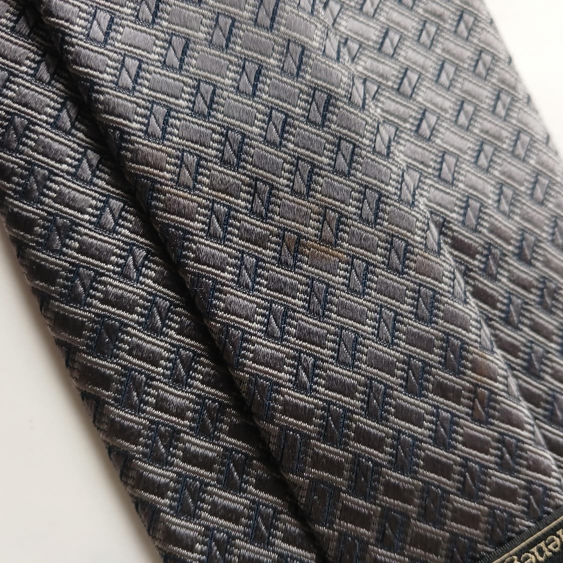 에르메네질도 제냐 실크 그레이 패턴 넥타이 9.6cm A등급 A19152 상품이미지8