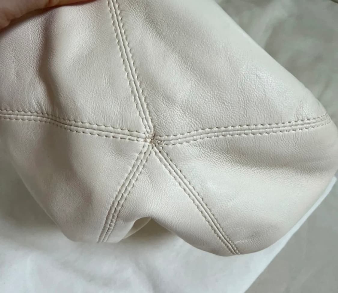 르메르 펄스 볼백 아이보리 상품이미지8