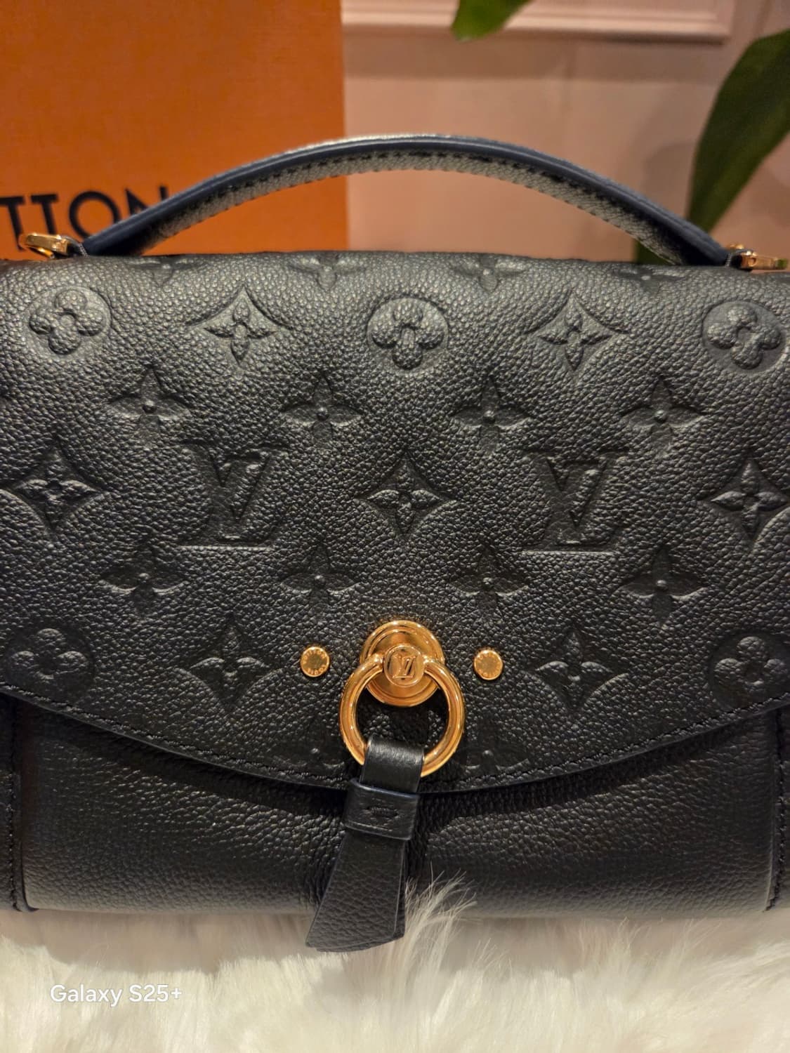 루이비통 앙프렝뜨 블랑 BB L308281 상품이미지8