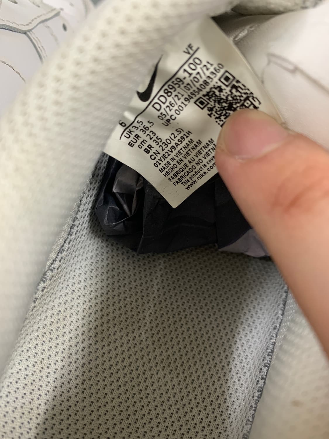 나이키 에어포스 1 로우 화이트 230 상품이미지10