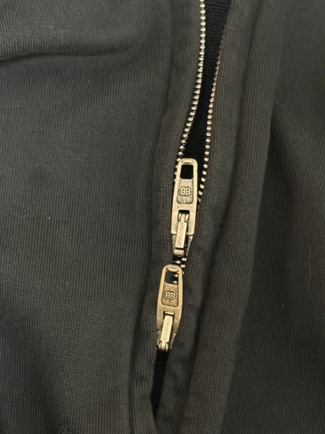 발렌시아가 에레혼 로스 엔젤레스 집업 미디움 핏 후드 블랙 화이트 상품이미지3