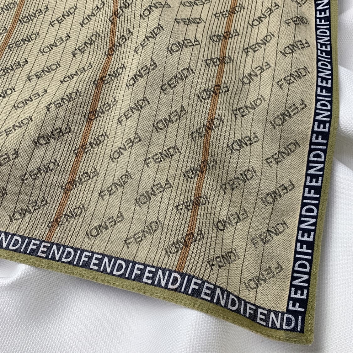 [정품] Fendi 펜디 로고 빈티지 쁘띠스카프 손수건 상품이미지2