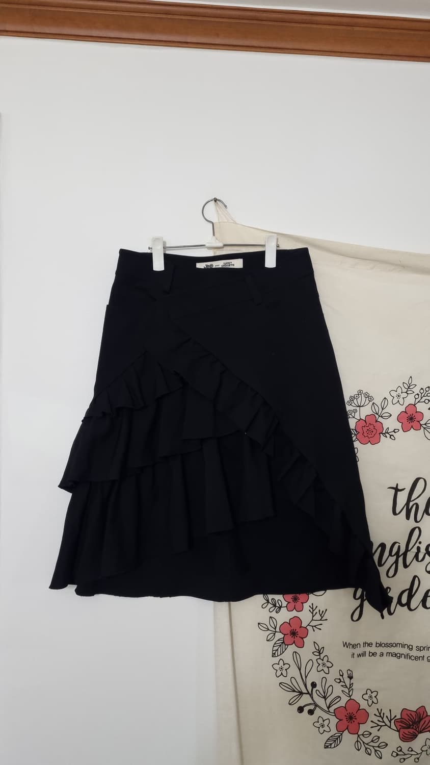 LUCKY CHOUETTE 모100 프릴 랩 스커트 상품이미지2