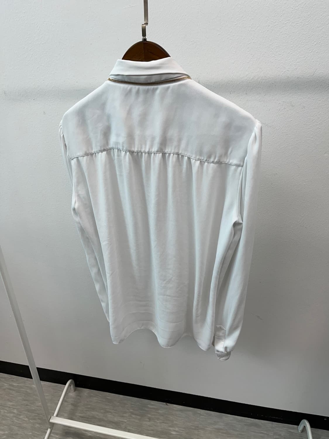 여) 루이비통 유니폼 블라우스 상품이미지8