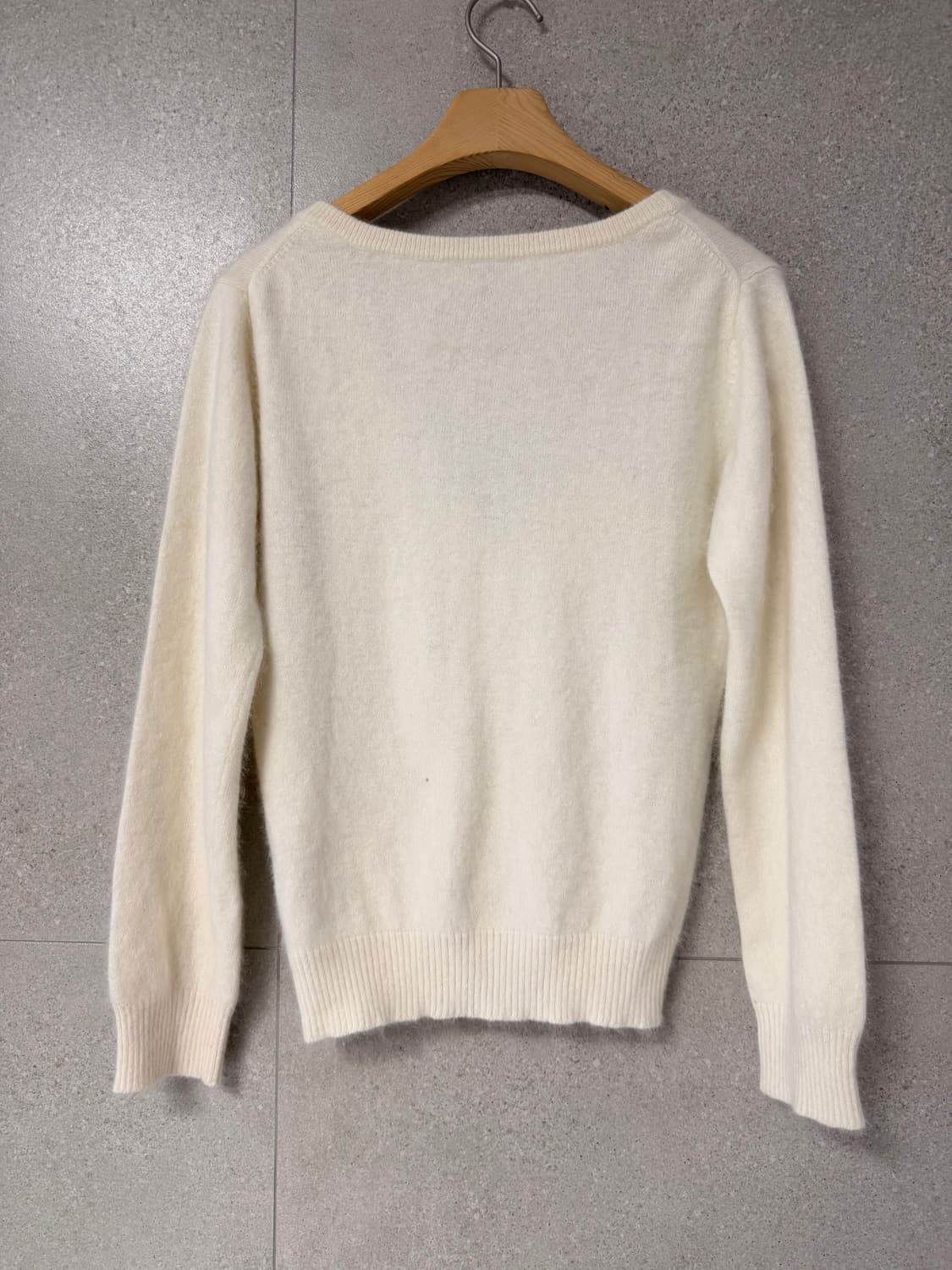 앙고라 브이넥 가디건 아이보리 상품이미지3