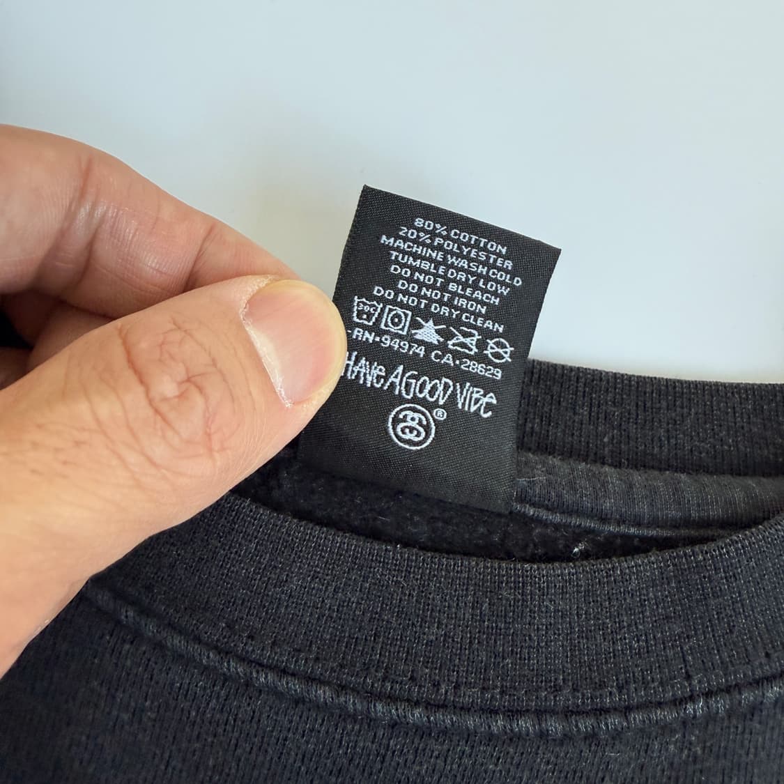 Stussy  스투시 베이직 빅스탁 로고 블랙 맨투맨  상품이미지5