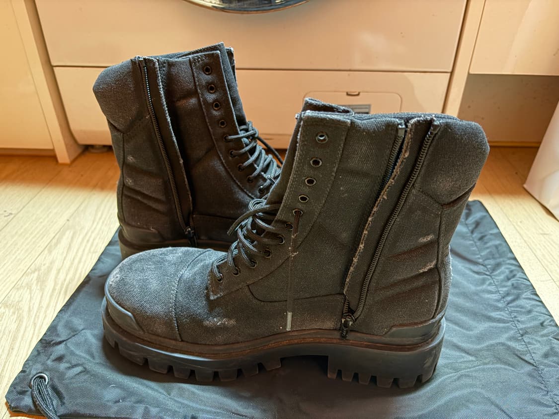 발렌시아가 컴뱃 스트라이크 부츠 상품이미지3