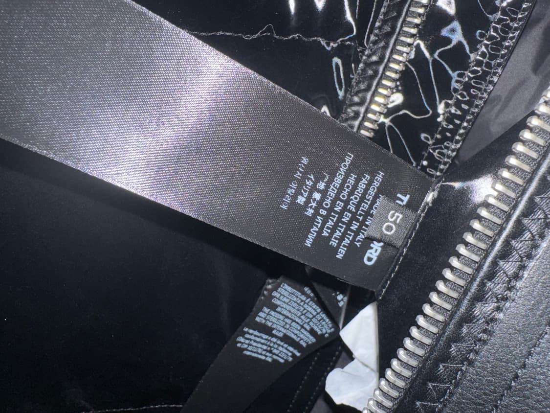 톰포드/ 글로시 블랙패딩/ 50 상품이미지2