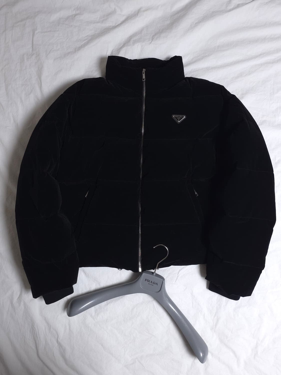 [L] 프라다 벨벳 패딩 블랙(SGC407) 상품이미지2