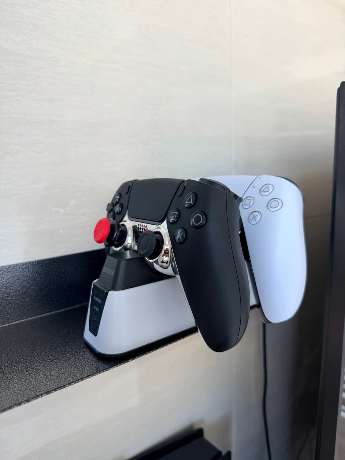 PS5 슬림 디스크에디션 블랙 하우징+듀얼센스+타이틀 8종 상품이미지2