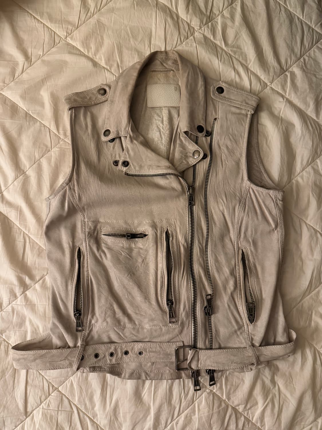 R13 그레이 워싱 레더 멀티 지퍼 베스트 상품이미지1