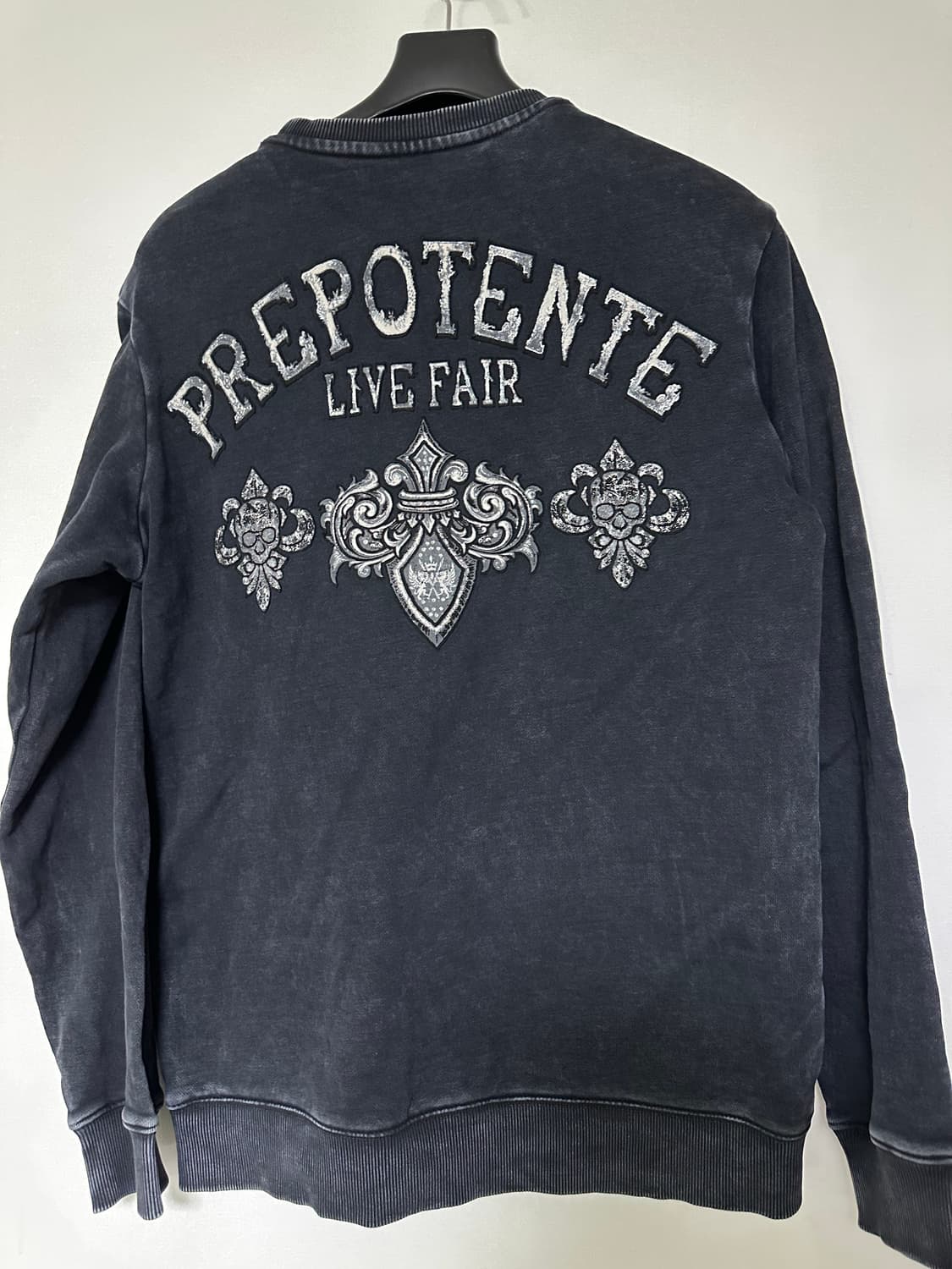 PREPOTENTE 브랜드의 독특한 독수리 프린팅 맨투맨 상품이미지3