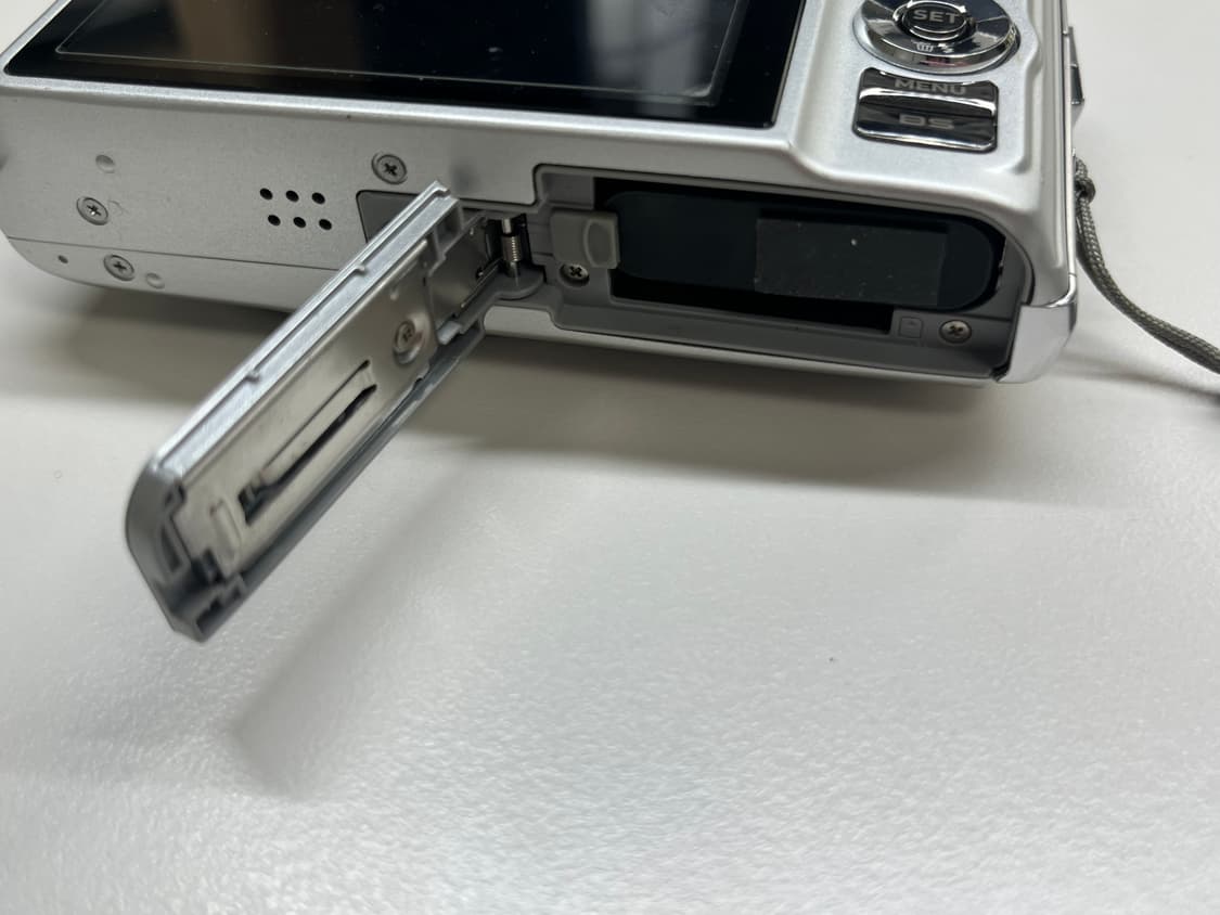 카시오 exilim ex-h15 디카 실버 정크(부품용/수리용) 상품이미지7