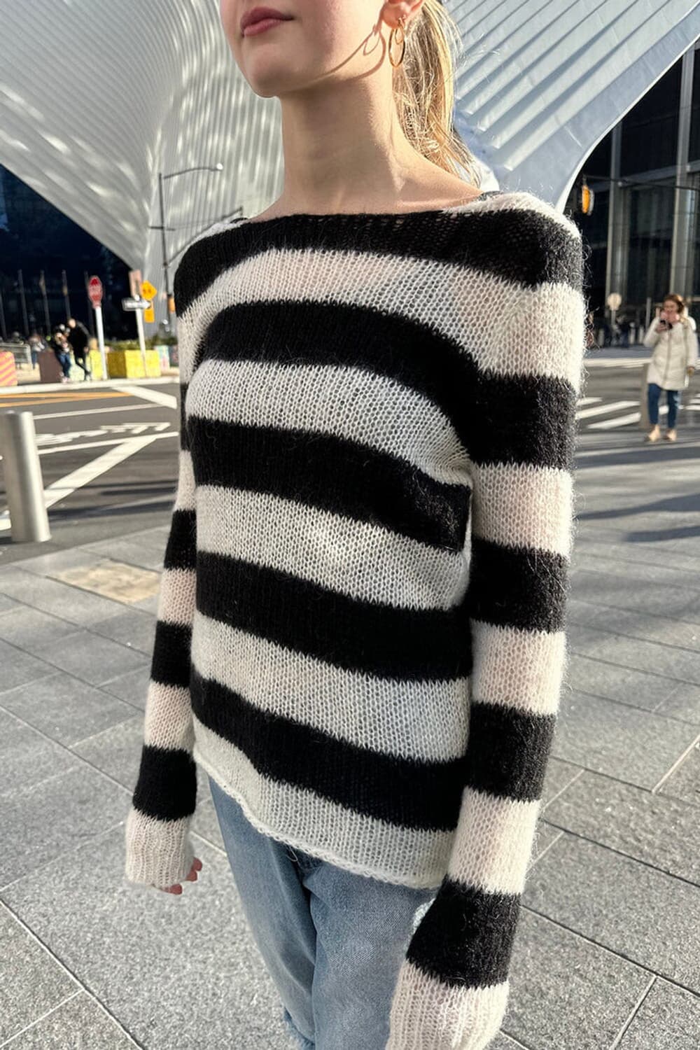 brandy melville 스트라이프 모헤어 스웨터 상품이미지1