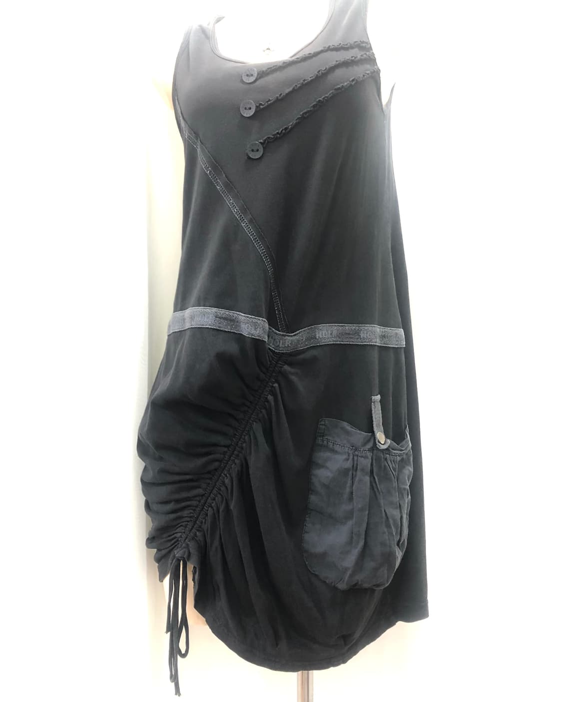 shirring pocket detail black sleeveless  상품이미지2