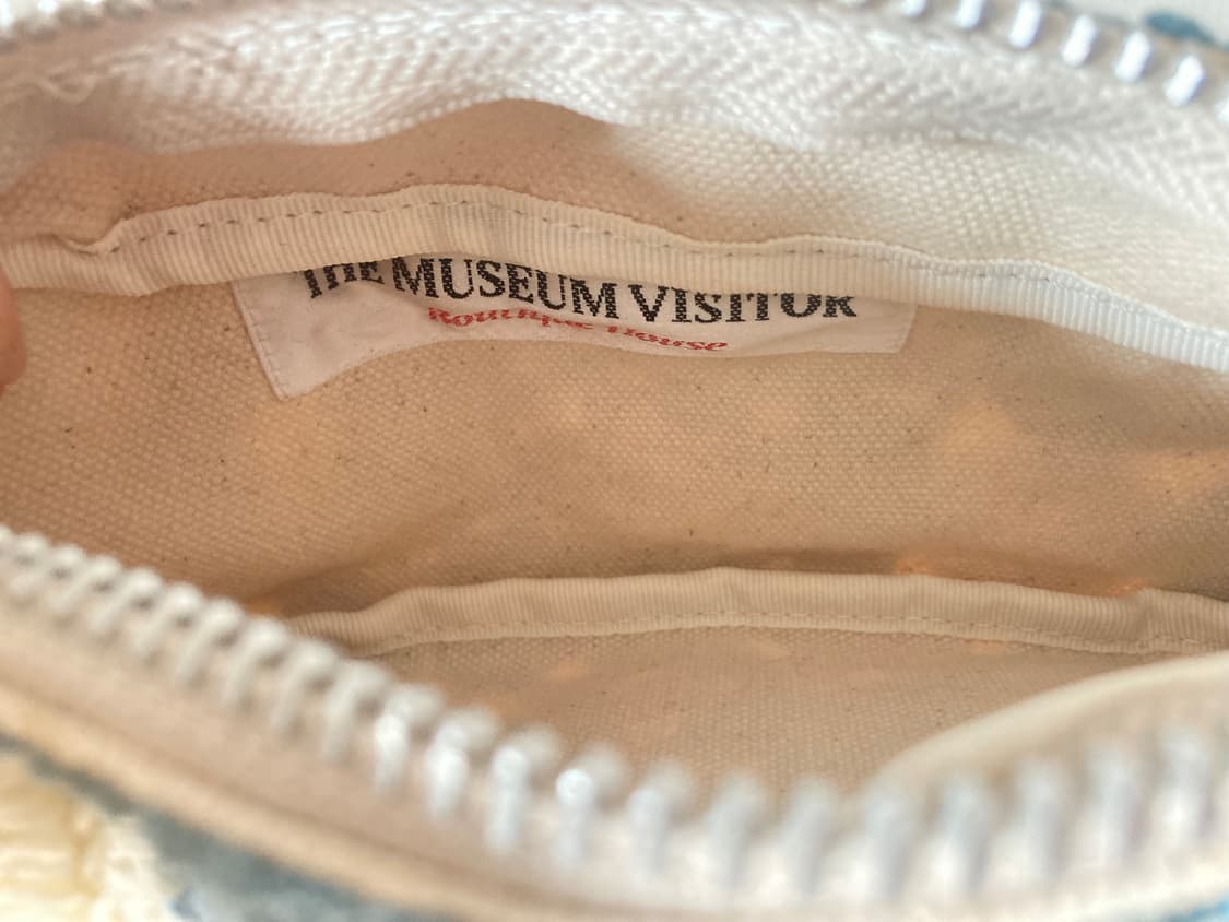 더뮤지엄비지터 니트미니백 크로스백 상품이미지6