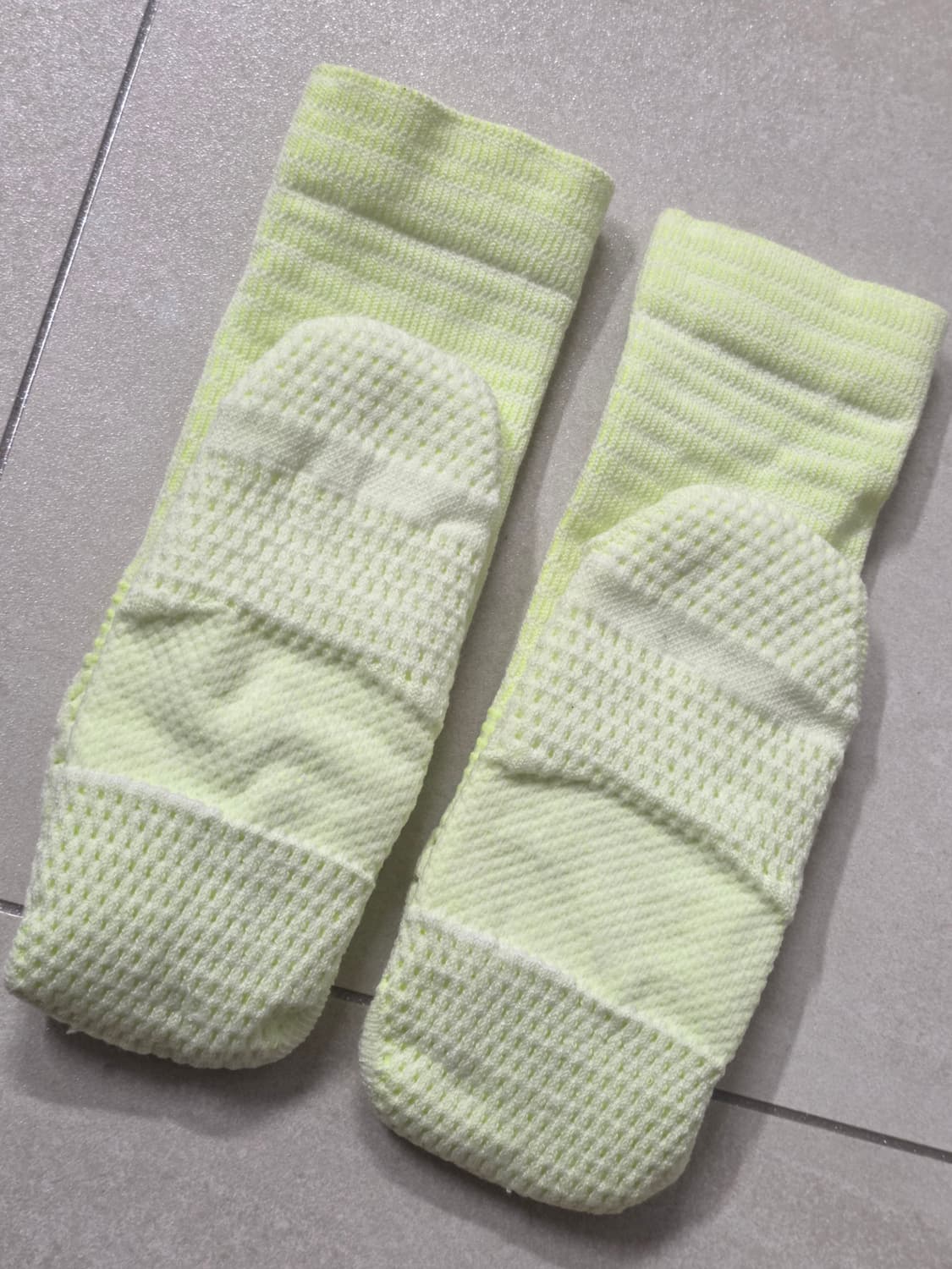 나이키 유니콘 러닝 양말 형광 볼트 M사이즈 상품이미지2