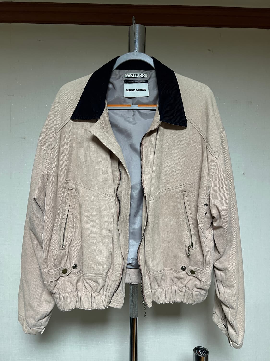 L) 인세인개러지 비바스튜디오 콜라보 봄버자켓 상품이미지1