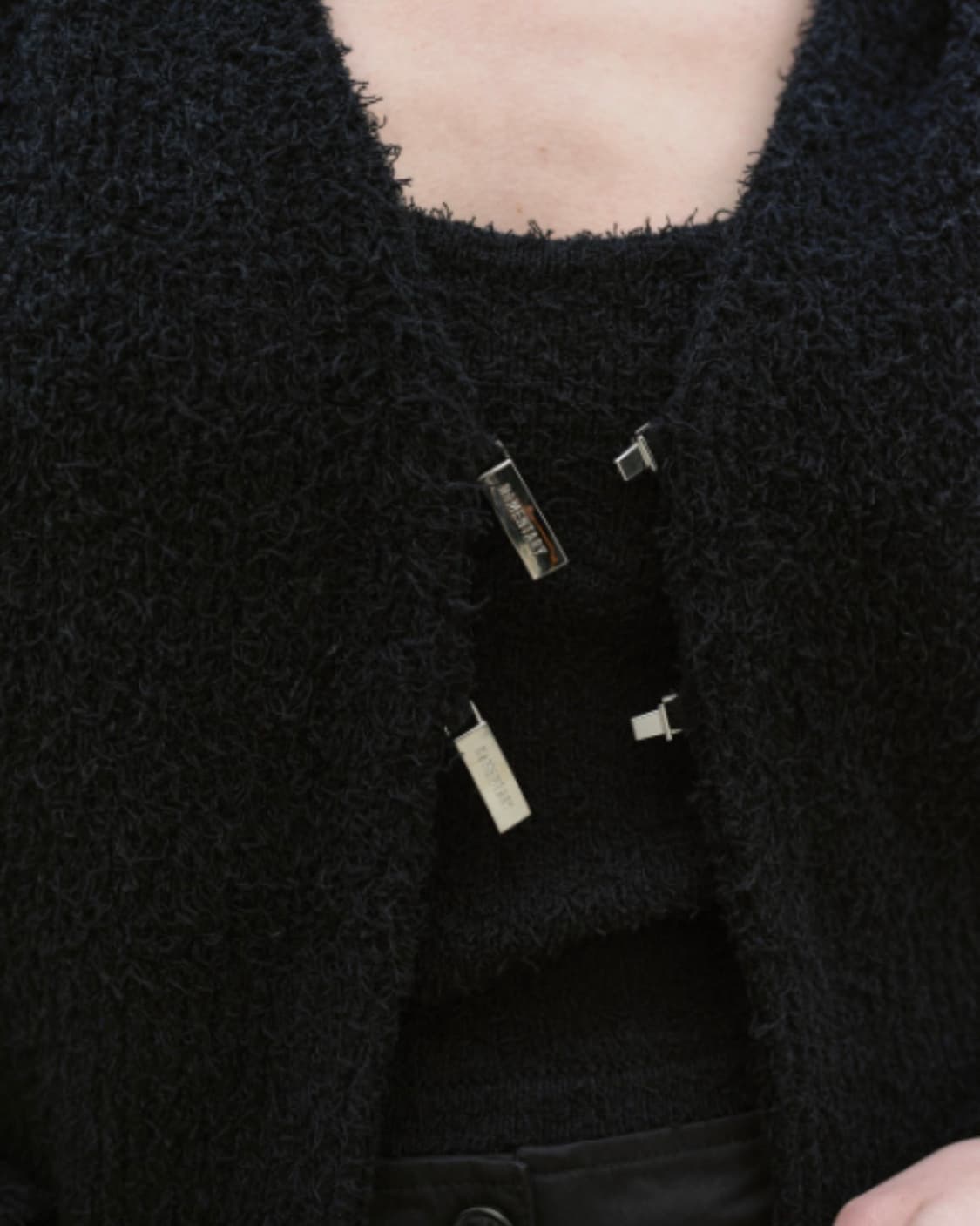 리멘터리 버클 가디건 블랙 상품이미지3