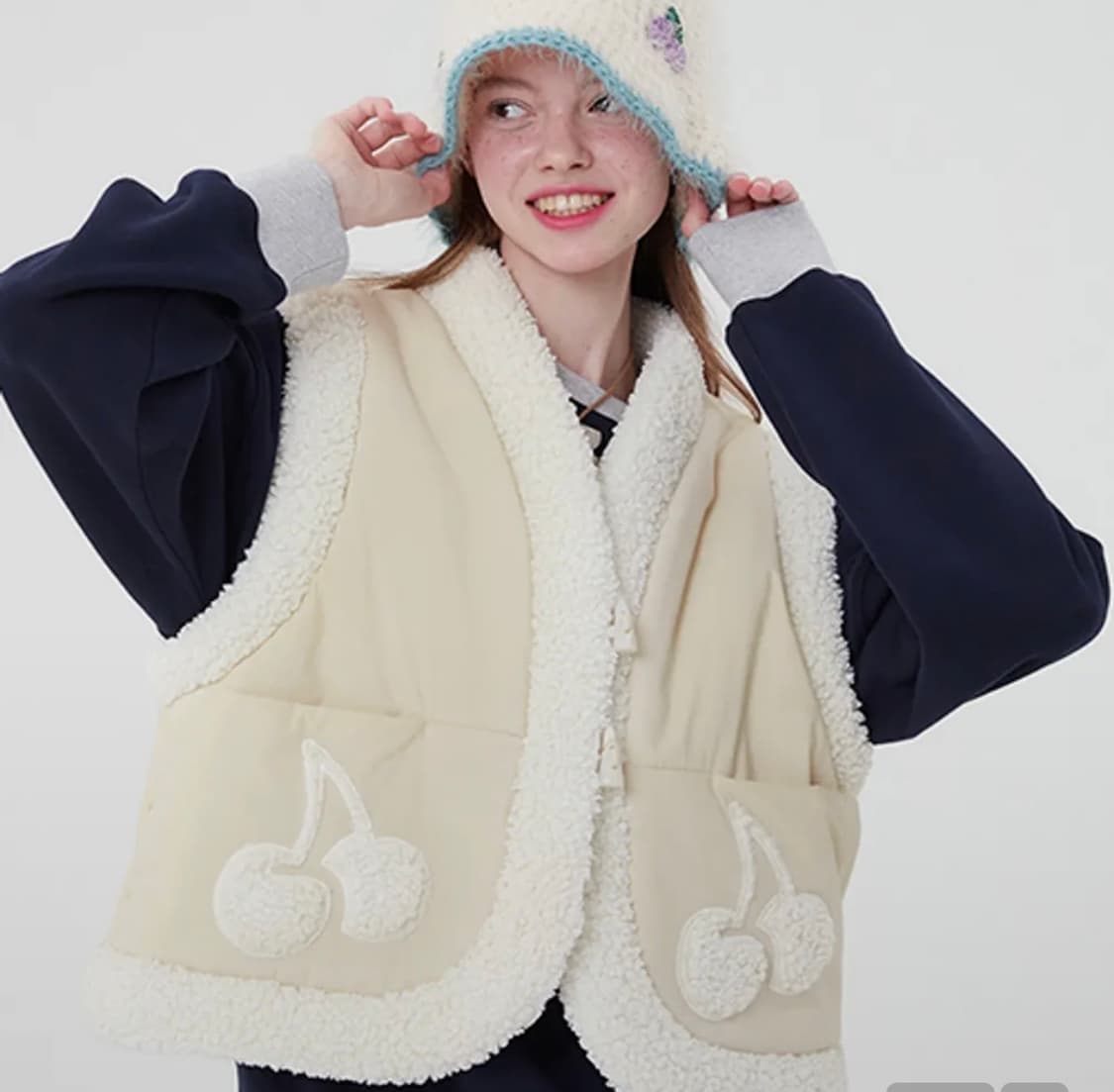 키르시 체리 퍼 조끼 팝니다 상품이미지1