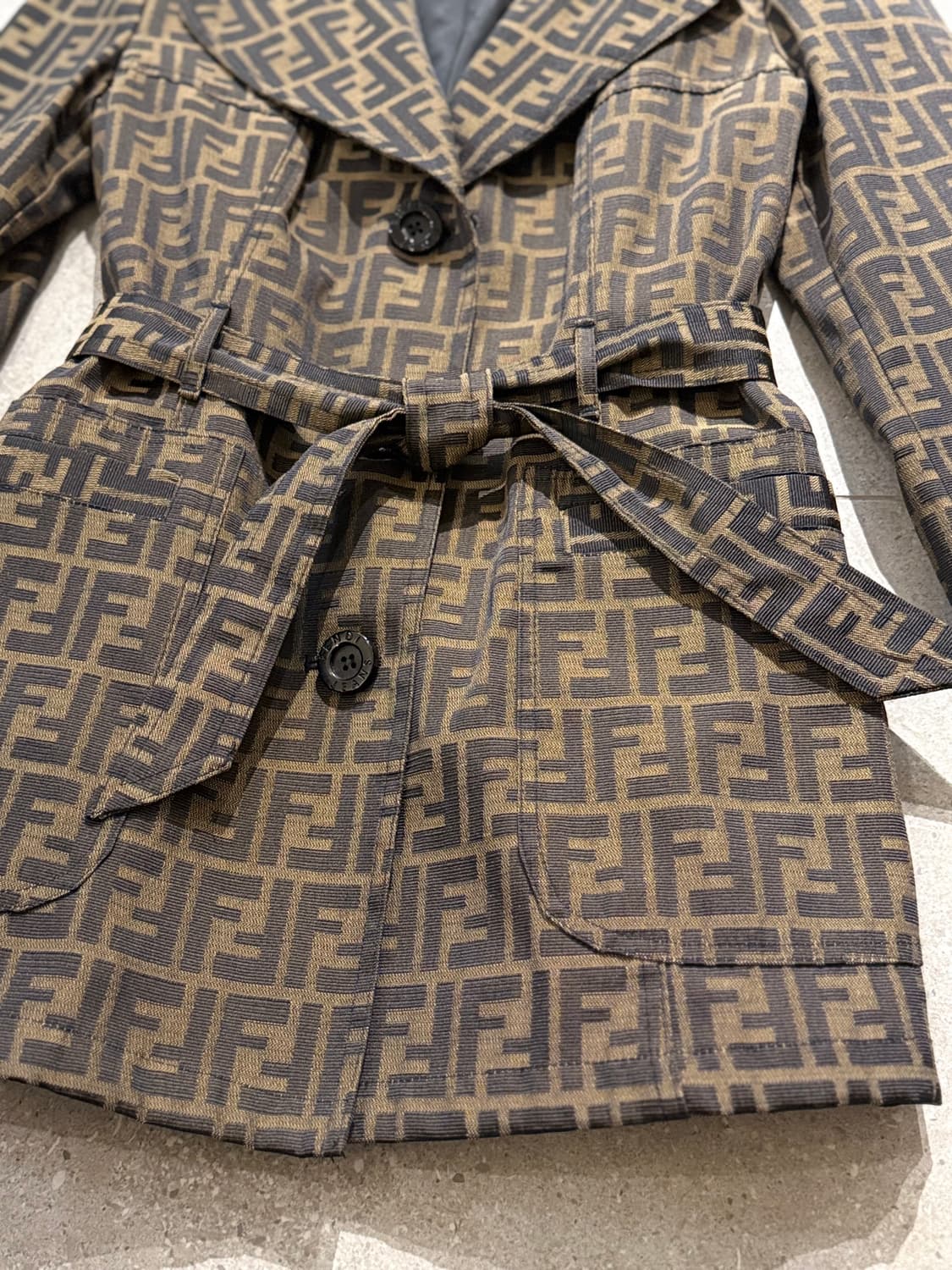 FENDI 주카 트렌치 자켓 상품이미지3